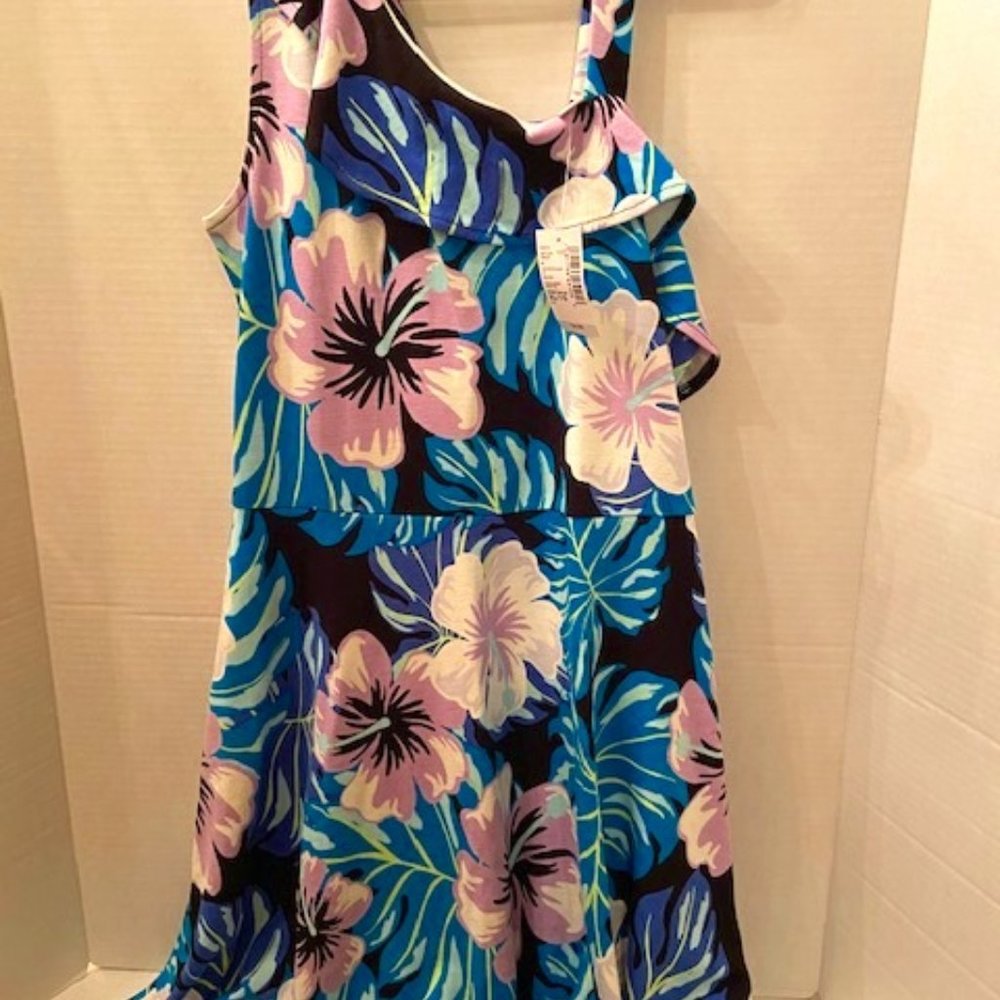GIRLS FLORAL DRESS SIZE 14 NWT